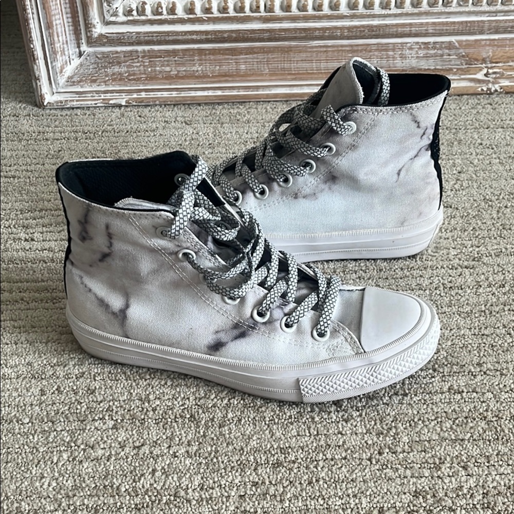 Marble high top chucks, size 7